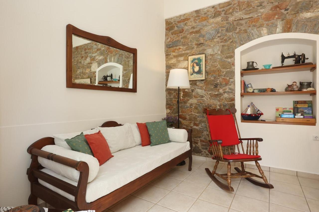Babina'S Place-Traditional House In Ermupoli Exteriér fotografie