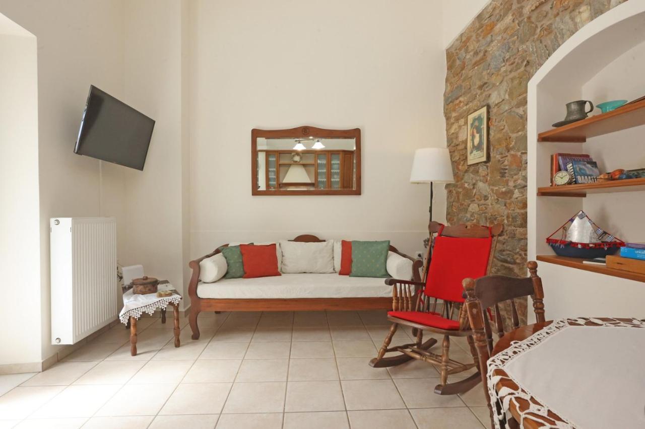 Babina'S Place-Traditional House In Ermupoli Exteriér fotografie